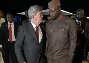 Sénégal: Mélenchon en visite à Dakar, remercié par Sonko de «son soutien constant»
