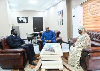 Diplomatie : le Ministre Morissanda reçoit une délégation ministérielle de la Gambie