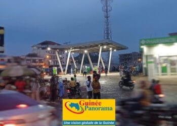Conakry : ce que cachent ces files d’attente dans certaines stations services (immersion)