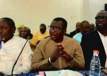 Diabaty DORÉ clarifie sa participation à la retraite du CNT à Kindia : « Il s’agit de l’extrait de naissance de notre pays »