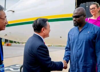 FOCAC 2024 : Le couple présidentiel arrive à Pékin pour un sommet historique