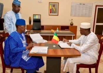 Choguel Kokalla MAÏGA passe le témoin : un message sobre et chargé de sens