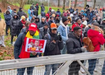 Manifestation à Paris : les Forces vives dénoncent la « dérive dictatoriale » du CNRD et exigent des libérations