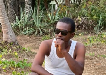 MON DROIT AU TRAVAIL ET À LA DIGNITÉ A ÉTÉ BRISÉ