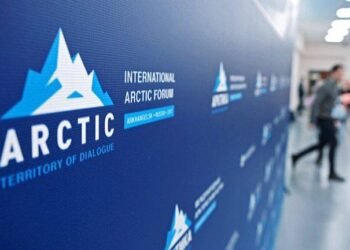 Participation internationale dans la politique arctique : initiatives de la Russie et Forum de l’Arctique 