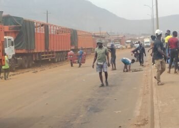 Manèah : la route nationale N°1 paralysée après la mort d’un conducteur de moto