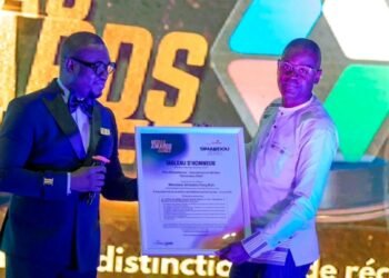 Médias Awards Guinée : Maak’com récompense des journalistes